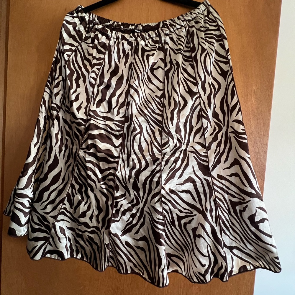 Pre-loved Zebra Print Women's lined midi Skirt size 16 brown/cream